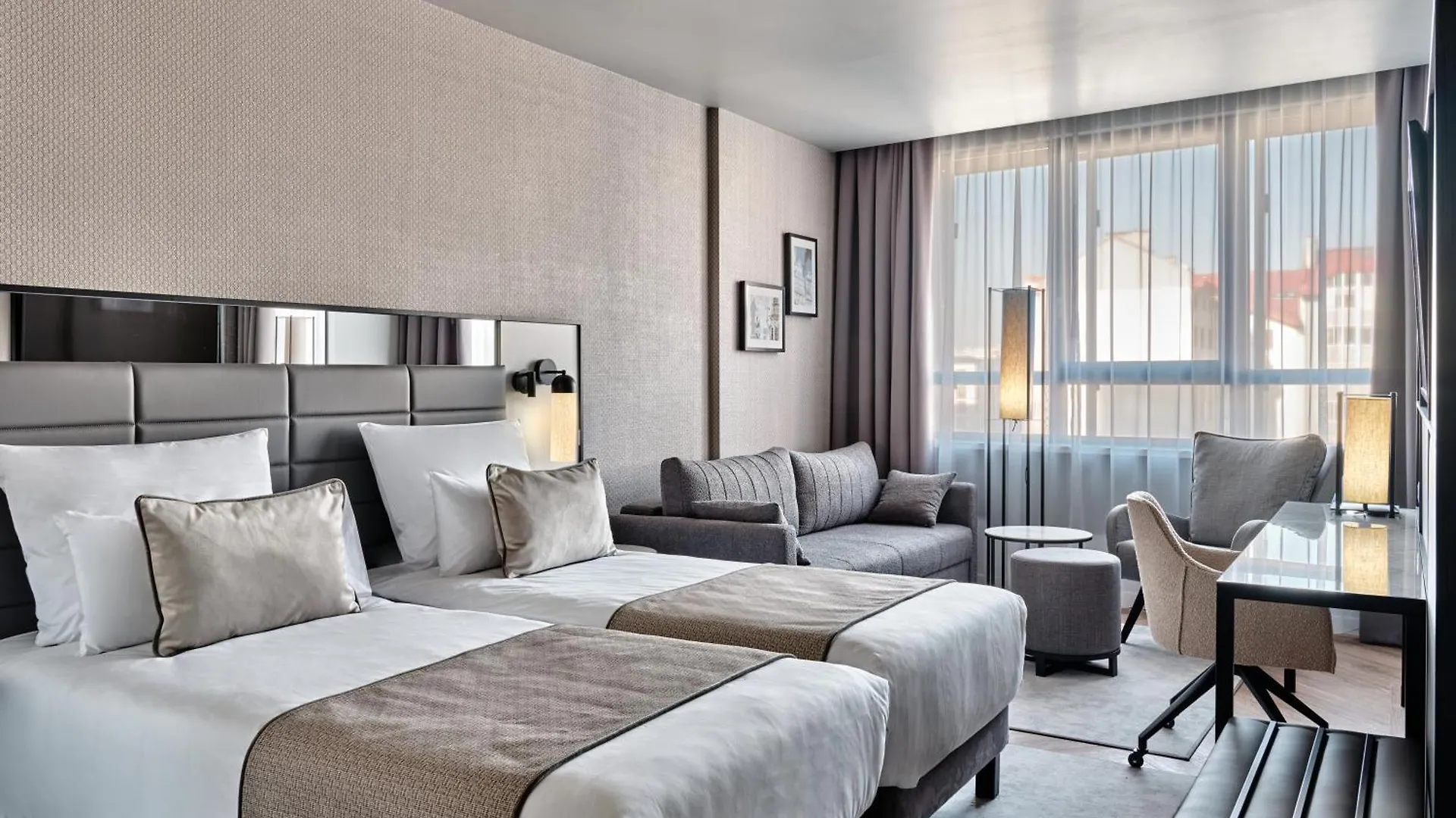 Leonardo Royal Hotel Warszawa 4*,