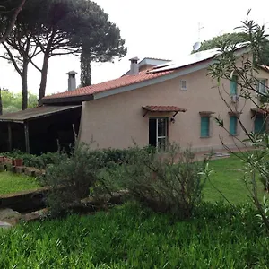 https://villa-in-punta-ala.it-tuscanyhotel.com