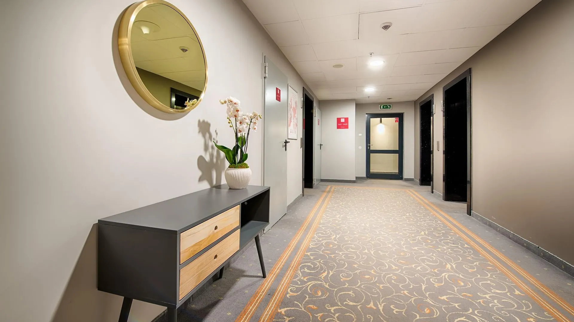 Leonardo Royal Hotel Warszawa 4*,